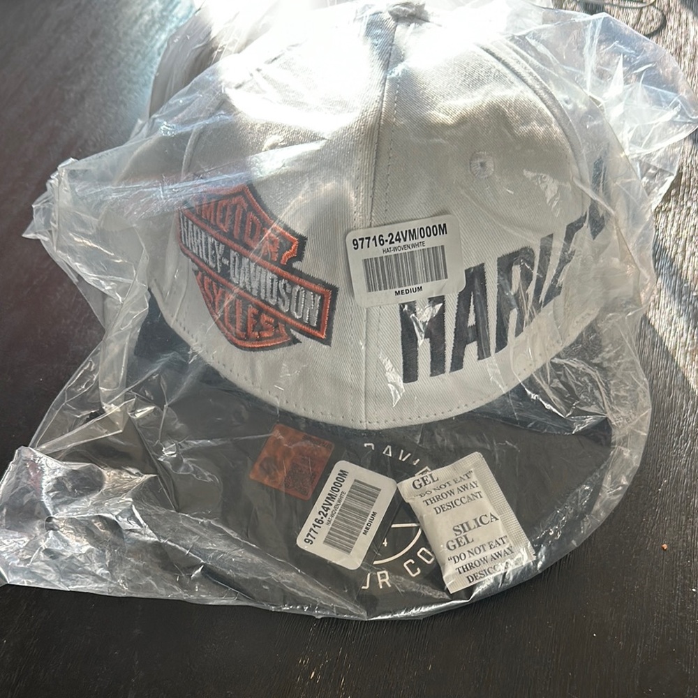 2 Harley-Davidson Gray Cap SZ 7 1/4